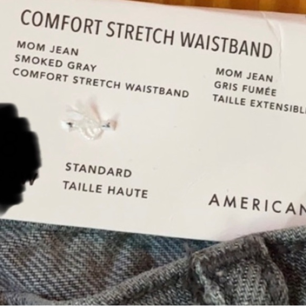 American Eagle Ripped high Rise Mom Jeans - Picture 4 of 12